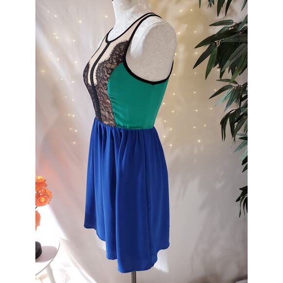 Gianni Bini Scalloped Lace Color Block Fit & Flare Mini Dress Women's Size XS - Picture 3 of 10